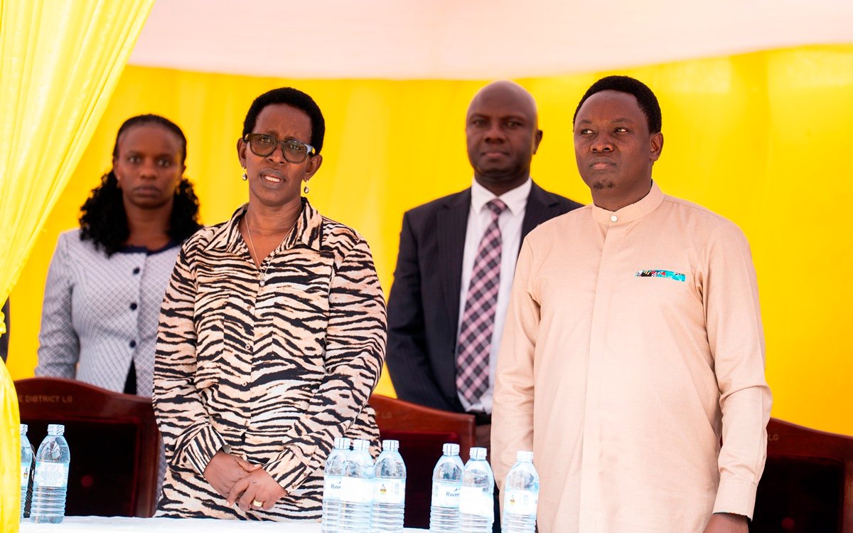 The PS MOH Uganda and Commissioner Health Promotion in attendance during the launch of the PSSCs in Mayuge district..JPG